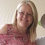 Deborah Herron Phillips - @quilting_at_the_blueberry_owl - Instagram