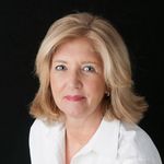 Debra Killian - @cloes.online - Instagram