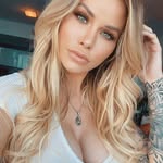 Deborah Lilly - @zeehadlily - Instagram