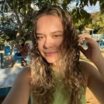Déborah Luiza - @deborahluiza47 - Instagram