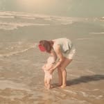 Deborah Suzanne Dillard - @suzannesbeachlife - Instagram
