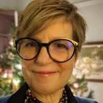 Deborah Travis - @tullaloves - Instagram