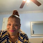 Deborah Upton - @deborahupton197 - Instagram