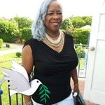Deborah Wales - @xeni1xela2 - Instagram