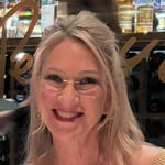 Debra DeCarlo - @armasdebra - Instagram