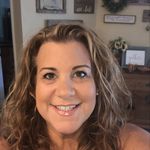Debra Burns - @debraburns28 - Instagram