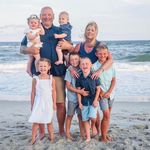 Debra Burns - @iamdebra67 - Instagram