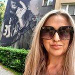 Debra Gutierrez - @danis15272 - Instagram