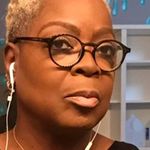 Deborah Lear-Barros - @baustongyrl - Instagram