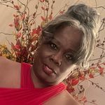Debra Rollins - @cakesallthat - Instagram