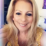 Debra Shea - @deegreeneyes - Instagram