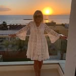 Debra Ware - @debraware.email - Instagram