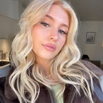 Debra Wayne - @debrawayne7788 - Instagram