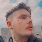 Declan Mills - @mydm.exe - Instagram