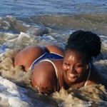 Dede Louis - @dede7449 - Instagram