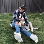 Dee Flores - @dee_711 - Instagram