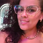 Dee Flores - @__me__dee - Instagram