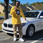 Dee Gore - @deegore2020 - Instagram