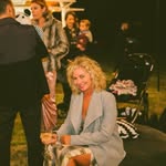 Dee Hammond - @deearrnrichele - Instagram