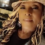 Dee Herring - @uneedsugadear - Instagram