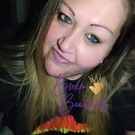 Dee Hollis - @seven.nine13 - Instagram