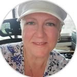 Dee Hollis Blom - @deeholliisblom - Instagram