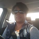 Dee Holmes - @dee_holmes5 - Instagram