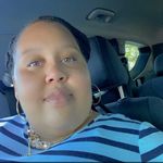 Dee Robertson - @honeylove_33 - Instagram