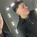 Dee Roy - Facebook