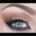 Dee Salas - @redlipstickfashion - Instagram