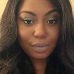 Dee Von - @von_douciere - Instagram
