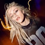 D E E - @dee.wolf.singer - Instagram