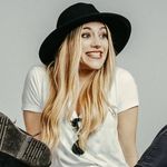 @dee.wolf.art - Instagram