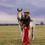 Deanna Hansen - Barrel Racer - @deanna.equine - Instagram