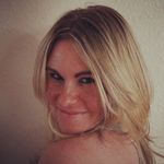Deanna Jones - @teamgameofjones - Instagram