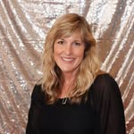Dee Dee Harrison - @deedee.harrison - Instagram