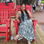 DeeDee Scott - @deedee_sellsrealestate - Instagram