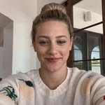 @deenasherman224 - Instagram