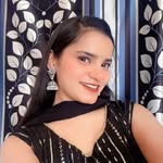 𝐃𝐞𝐞𝐩𝐚𝐥𝐢 𝐆𝐚𝐫𝐠 - @deepali_garg25 - Instagram