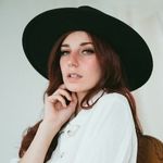 Delilah Summers |  Model - @heytheredelilahsummers - Instagram