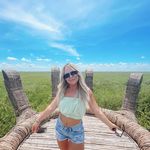 Delaney Howells - @delaneyhowells - Instagram