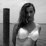 Delia Decker - @nemyrisk - Instagram