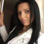 Delia Decker - @ausenzens - Instagram