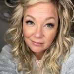 Dell Black - @makeupmomof_2 - Instagram