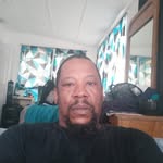 C Dell Robinson III - @reddizzum - Instagram