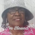 Della Barnes - @dellabarrnes - Instagram