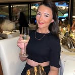 Niamh-Della Grant - Facebook
