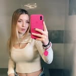 Della King - @mallapelj - Instagram