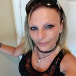 Della Mullins - @sparkles979804 - Instagram