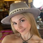Della Holland-Tuttle - @danielle_lam948 - Instagram